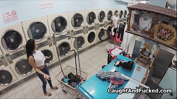 got pornhut busted and fucked at laundromat 