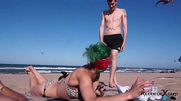 hannah harrell porn punk slut fucked on the beach - brandy moloka 