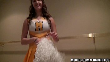 mofos -hot cheerleader holly joji xnxx shows her spirit 