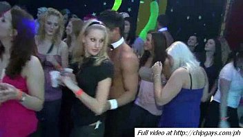 mature nude women hot dancing party 
