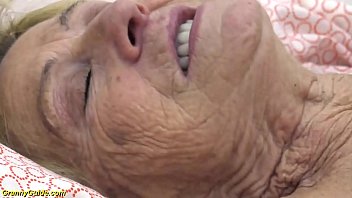 sexy beegcom 90 years old granny gets rough fucked 