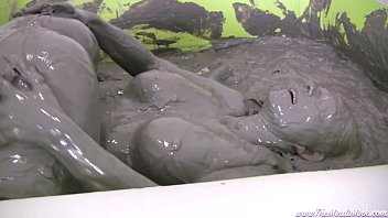 horny mud bath girls with eskandal mindi mink 