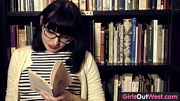 girls out west - hairy lesbian tube8xyz girls in book store 