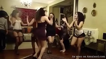 porno colombiano arabian girlfriends dancing in lingerie 
