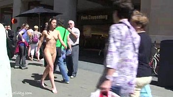 sweet babe has sexy video wala fun in public streets 