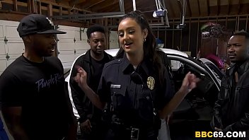 police officer eliza ibarra deepthroats every youjyzz big black cock 
