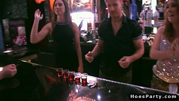 bartenders fucking teens lesbianas cojiendo after party 