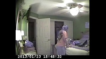 hidden cam in bed room www xnxxcom of my mum caught great masturbation 