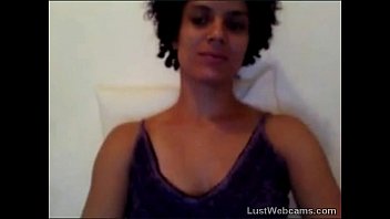 amateur latina azporn gets naked on webcam 