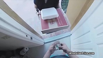 pizza tokyopornotube delivery chick does extra for cash 
