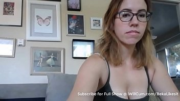 pawg swingers com milf soccer mom plays with her pussy before stepson comes home 